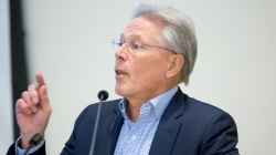 UC Davis alumnus, dean appointed to the State Board of Food and Agriculture